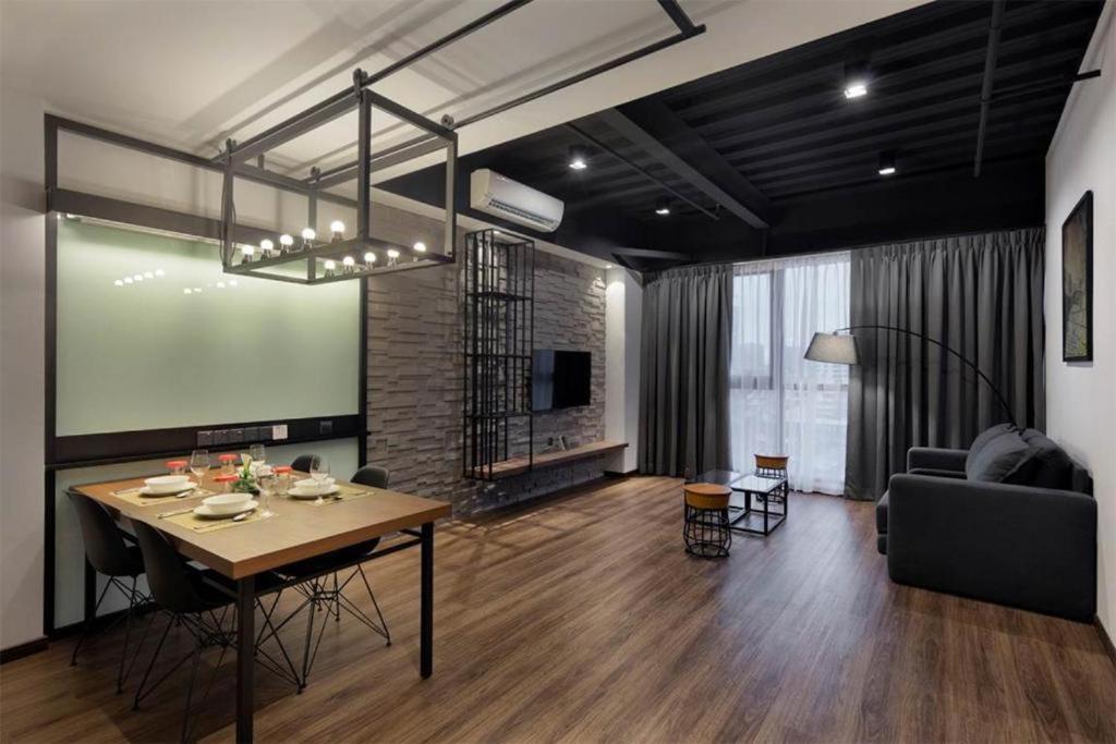 Exclusive Business Suite @ M Summit 191 George Town Exterior foto