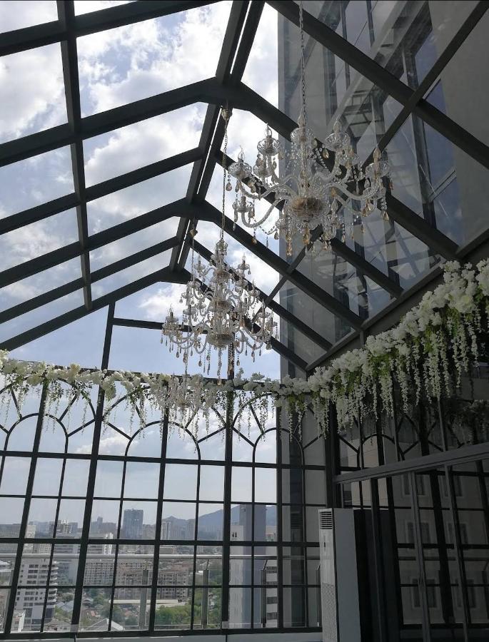 Exclusive Business Suite @ M Summit 191 George Town Exterior foto