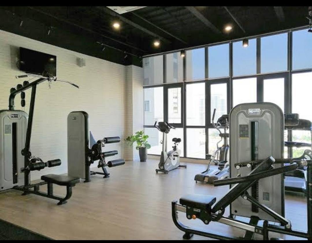 Exclusive Business Suite @ M Summit 191 George Town Exterior foto